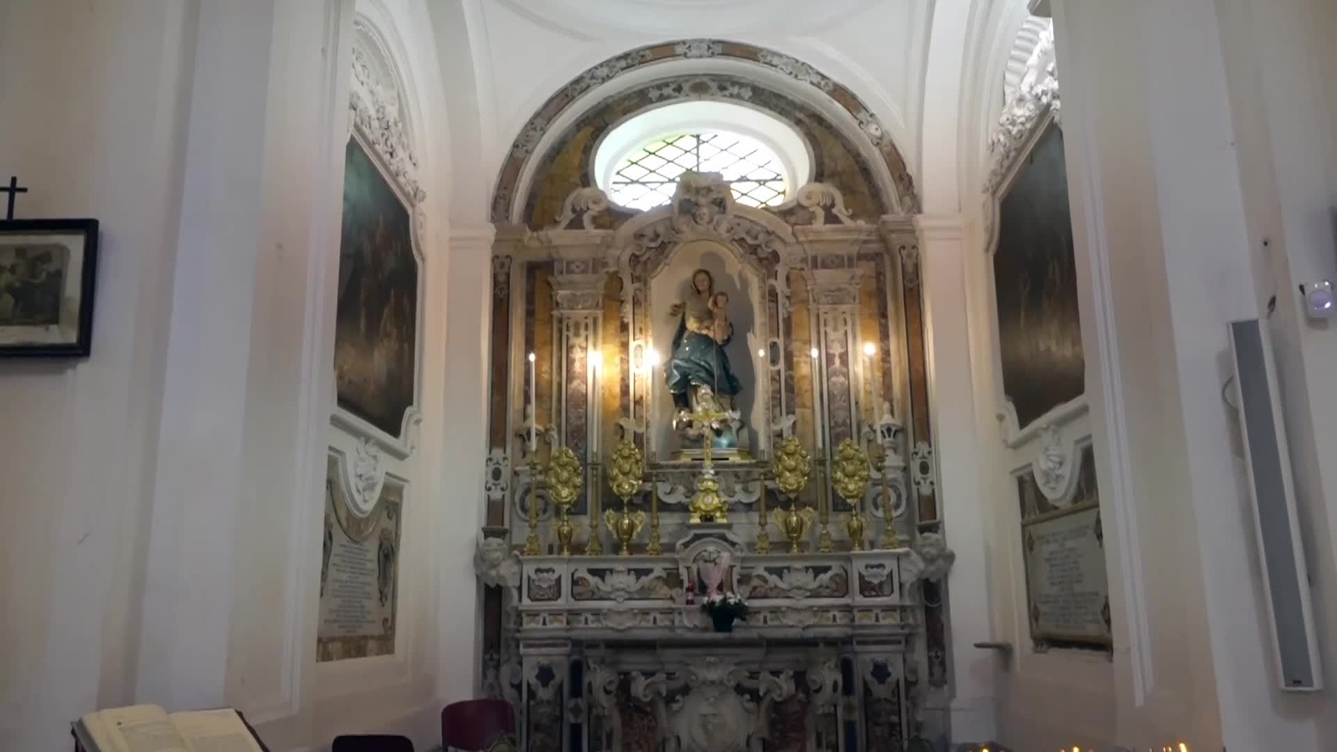 Santa Maria di Loreto English